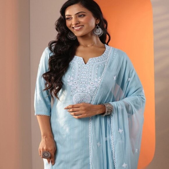 Blue Embroidered Kurta Set with Dupatta – Cotton Blend Chikankari S–2XL - Picture 3 of 7